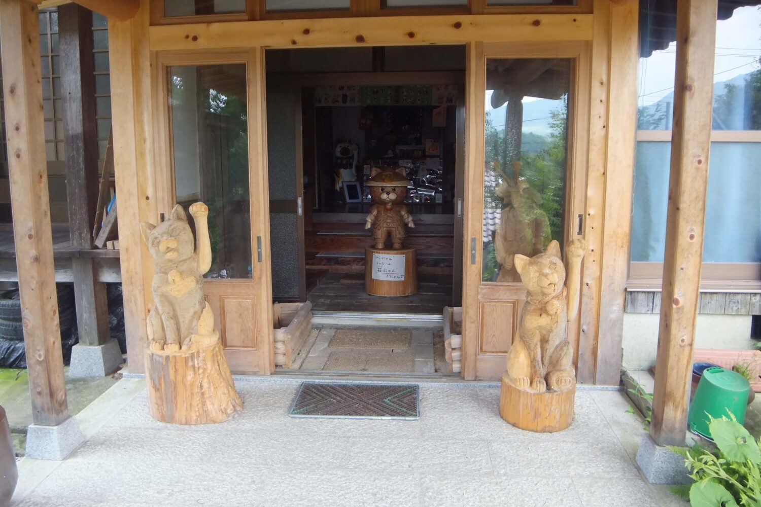 雲林寺（猫寺）