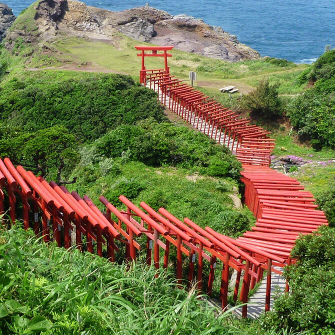 元乃隅神社 / 龍宮の潮吹