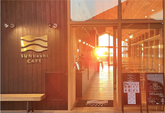SUNbashi Café